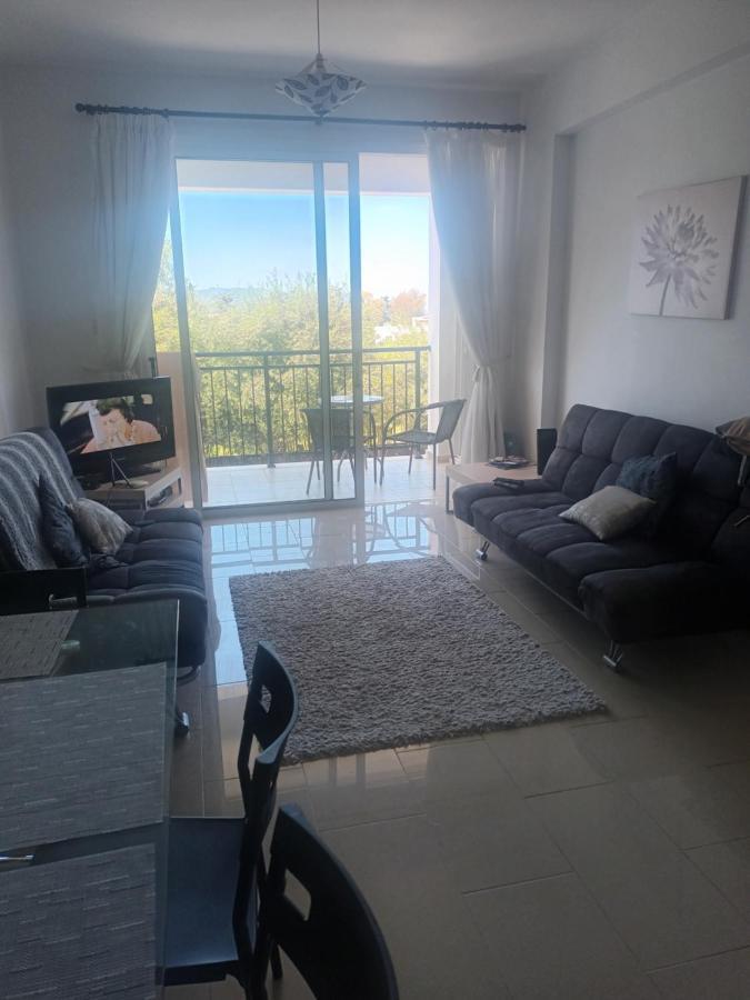 Apartment Oasis Polis エクステリア 写真
